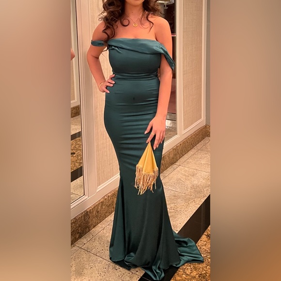 Moda Glam Emerald Green Maxi Dress - Picture 3 of 3